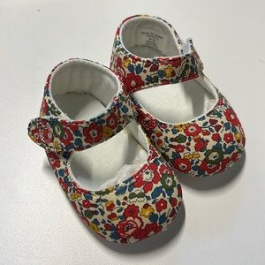 Edgehill Collection Babies White Multi-Color Floral Print Prewalkers Shoes, NWT!